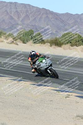 media/Dec-04-2025-Racers Edge (Thu) [[5ebc9f124d]]/3-B Group/7-Session 4 (Turn 10 Inside)/